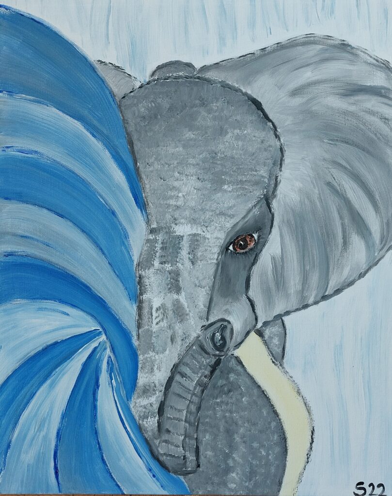 Bild eines Elefantenkopfes in grau hinter einer blauen Wasserfontäne